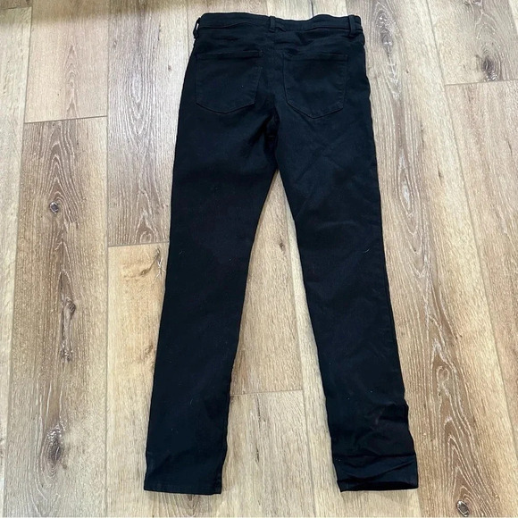 UNIQLO Jeans Women's Straight Skinny Leg Black Denim Size 26x30 GUC - Picture 8 of 8